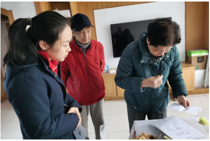 心系群众办实事，上门服务暖民心