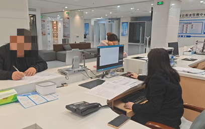 直属管理部：下班窗口不关闭，延时服务暖心意