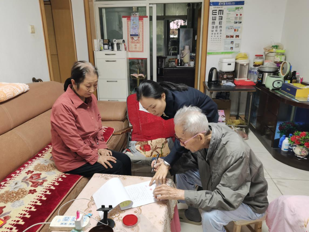 常德市住房公积金管理中心津市管理部：群众办事遇难题，上门服务暖人心